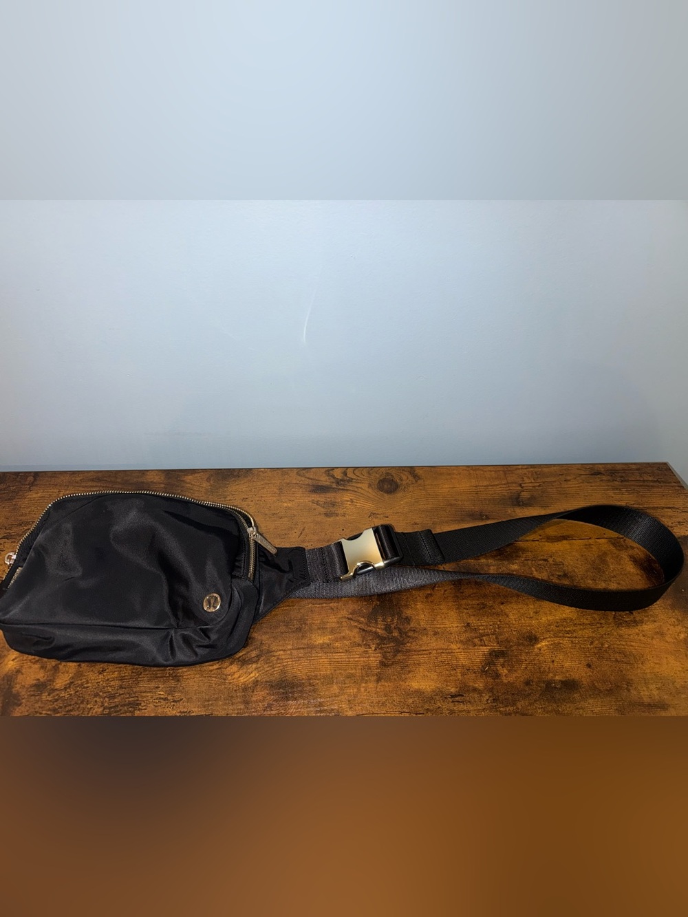 Black and Gold Detailed 2L Lululemon Belt Bag